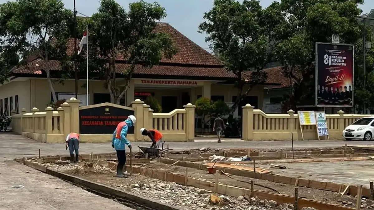 Alun-alun Tanjungkerta Bersiap Menjadi Ruang Hidup Baru Alun-alun Tanjungkerta Bersiap Menjadi Ruang Hidup Baru