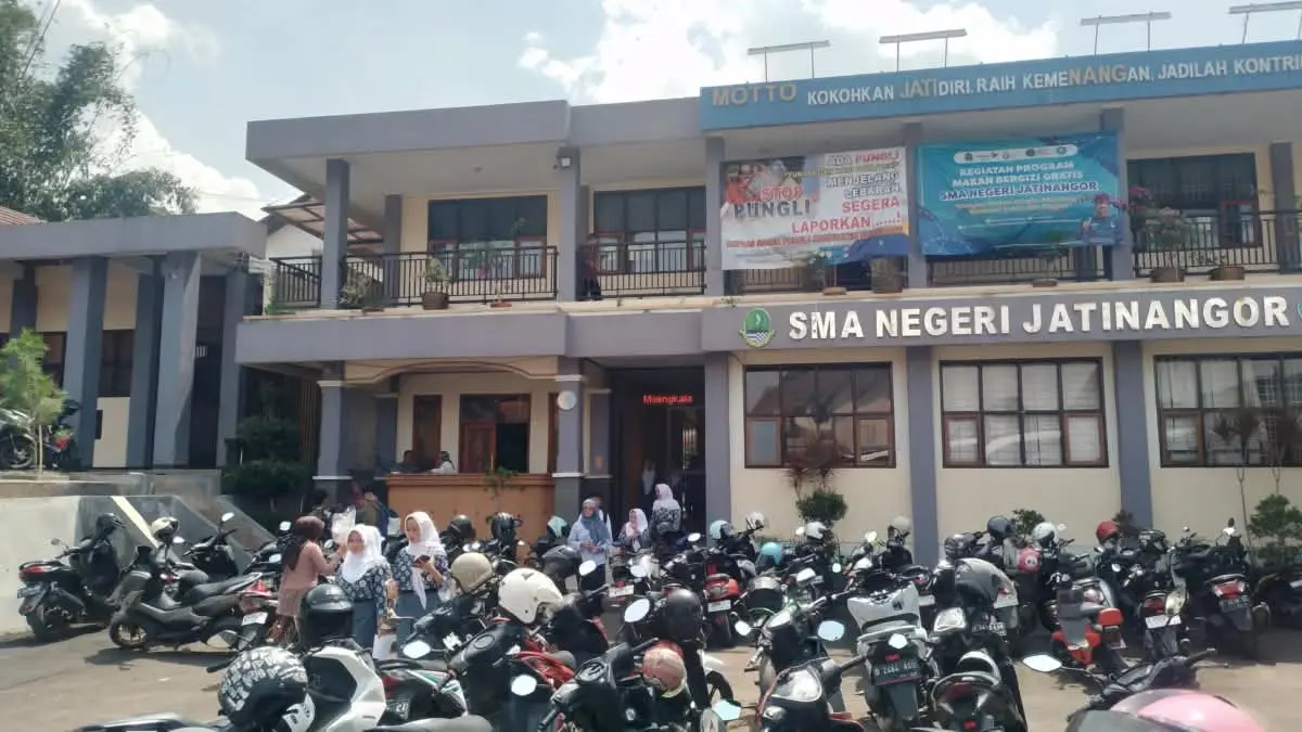 Pengadaan Seragam Disoal Pemerhati Pendidikan Pertanyakan Legalitas Korlas Pengadaan Seragam Disoal Pemerhati Pendidikan Pertanyakan Legalitas Korlas