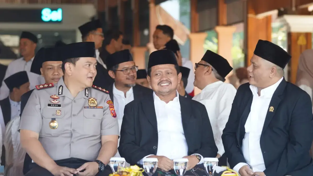 Bupati Sumedang Pimpin Upacara Hari Santri 2026, Teguhkan Peran Santri Menuju Indonesia Emas Bupati Sumedang Pimpin Upacara Hari Santri 2026, Teguhkan Peran Santri Menuju Indonesia Emas