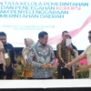 Dony bersama peserta rakor.